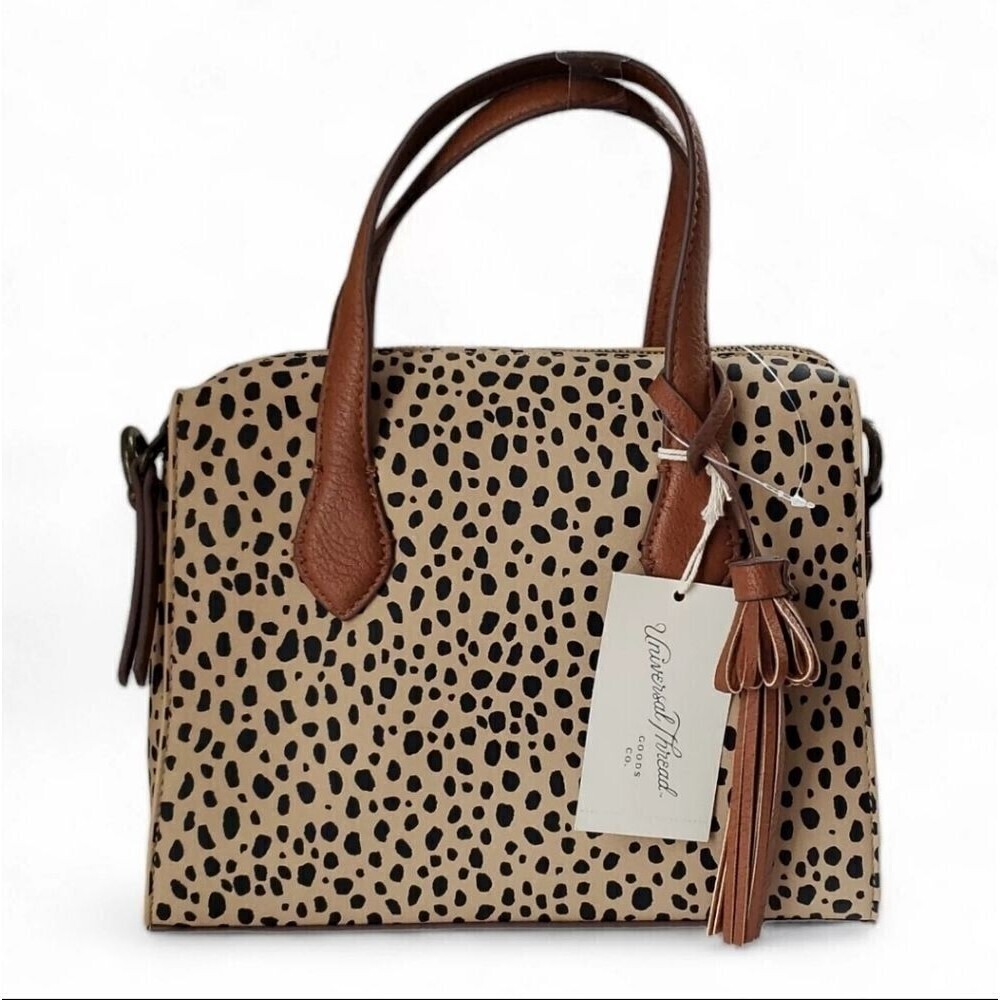 NWT UNIVERSAL THREAD Goods Co. Leopard Pleather Lined Crossbody - Picture 2 of 8